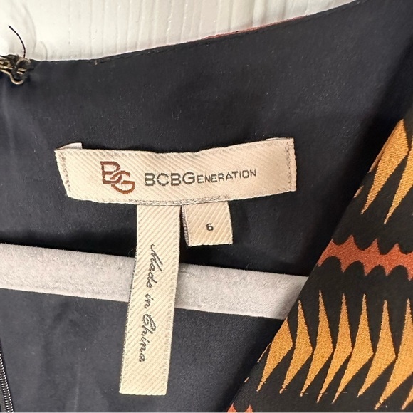 BCB Generation Sheer Puffy 3/4 Sleeve Geometric A-lined Dress - Picture 4 of 6